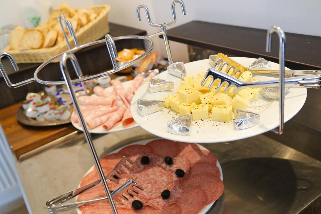 Budget Dbl Studio Free Breakfast Любляна Екстер'єр фото